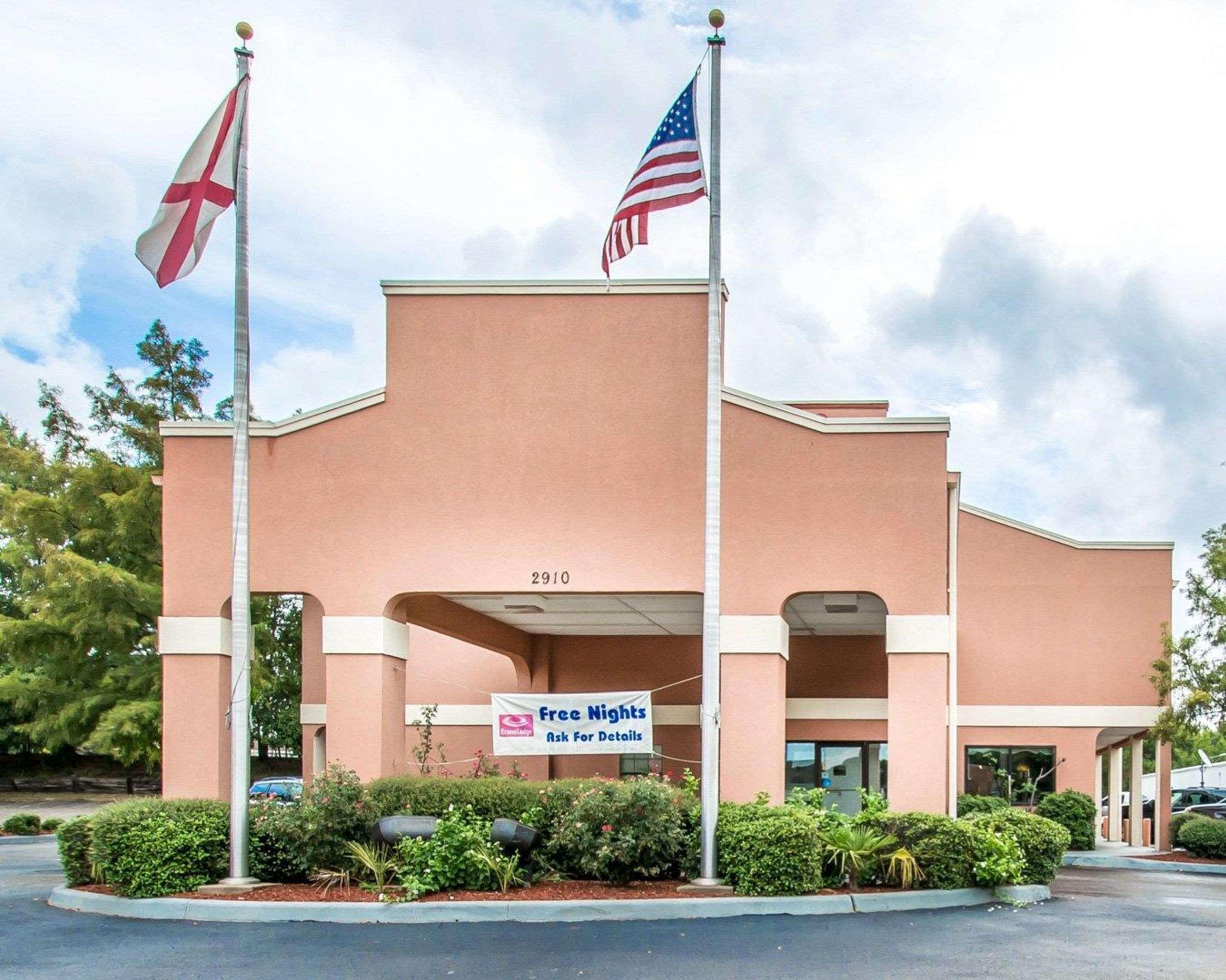 Econo Lodge Dothan Exterior photo
