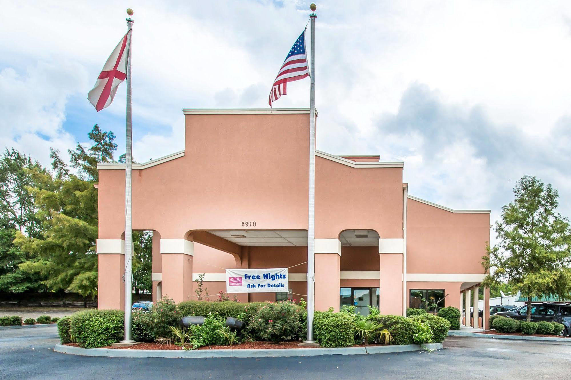 Econo Lodge Dothan Exterior photo